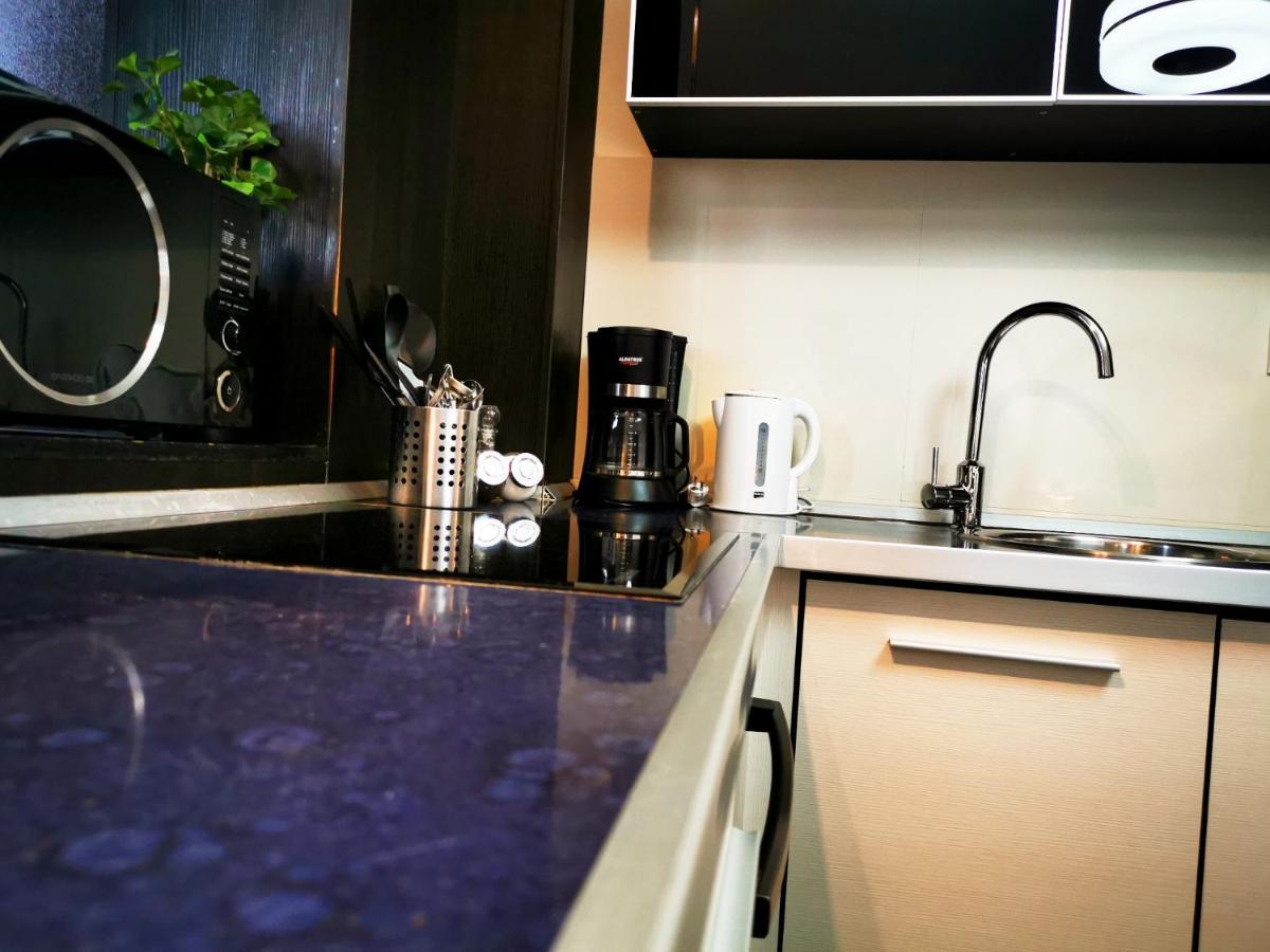 Studio G By Mrg Apartments Bucarest Esterno foto